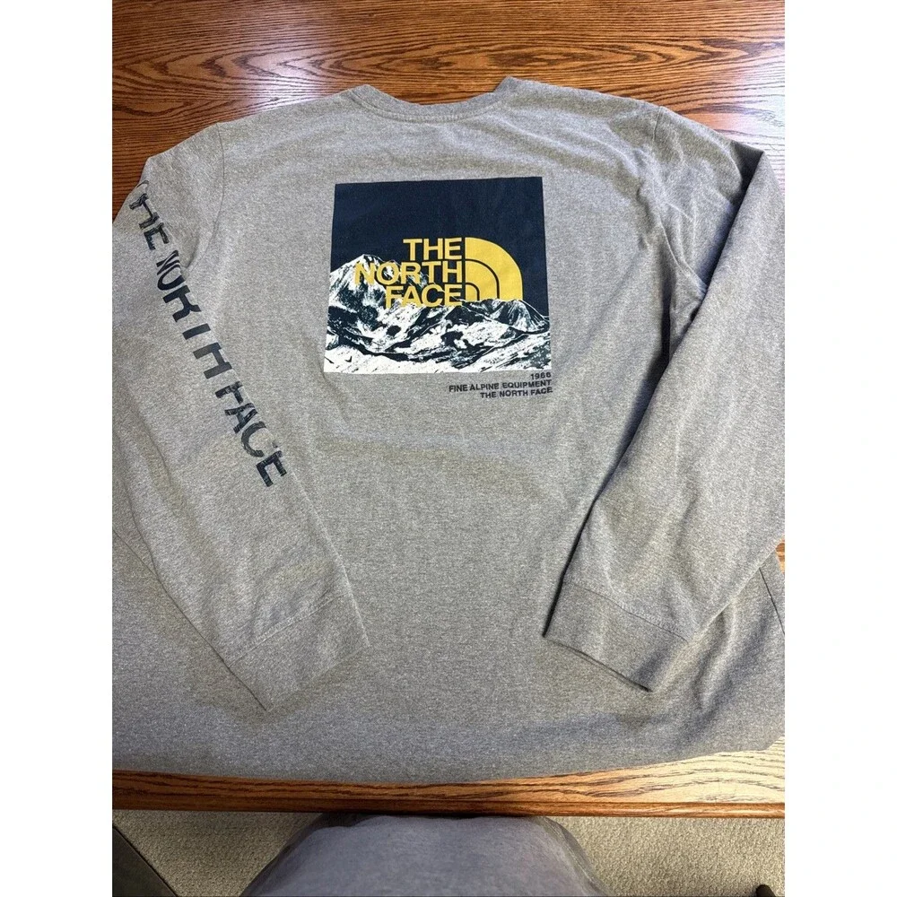 The North Face Mens L Long Sleeve Spellout T-Shirt Back Graphic Gray Outdoors